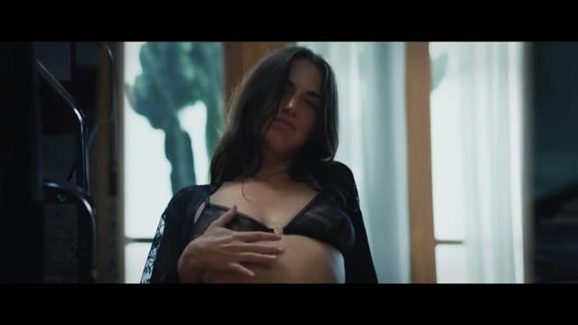 Hannah — Romantic & Cinematic, Cinematic scene by XConfessions