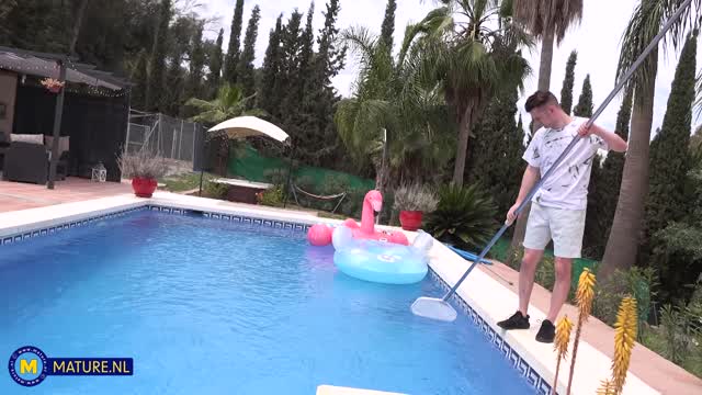 The Poolboy get's seduced by MILF Fire Girl to fuck her right next to the pool under the sun – Fire Girl (44) & Sam Bourne (29) — MILF & Mature, MILF, Mature scene by Mylfed