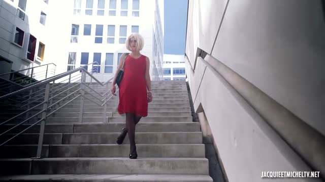 Ambre, 33 Years Old, Insurance Broker In Marseille! — MILF & Mature, Mature scene by Mylfed