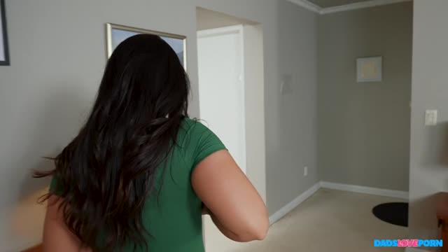 Lucky Technician Dad Fucks a Pornstar — MILF & Mature, Dad, Pornstar scene by Mylfed