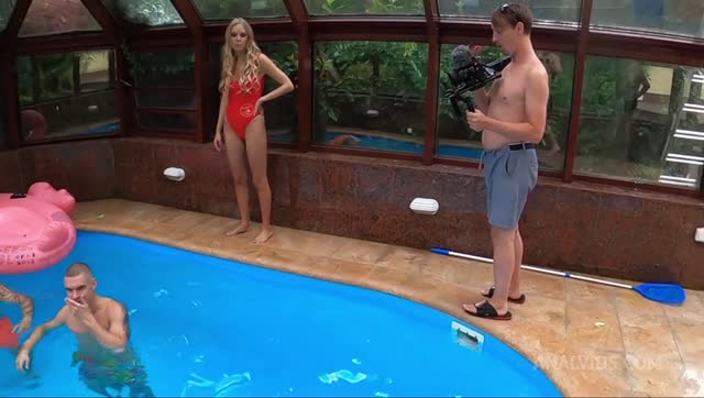 How we shot Baywatch BITCH - FULL BTS MOVIE — MILF & Mature scene by Mylfed