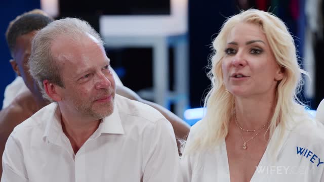 Frenchy And Bruce - MILF Gets Creampied In DP Gangbang — MILF & Mature, MILF, Creampie scene by Mylfed